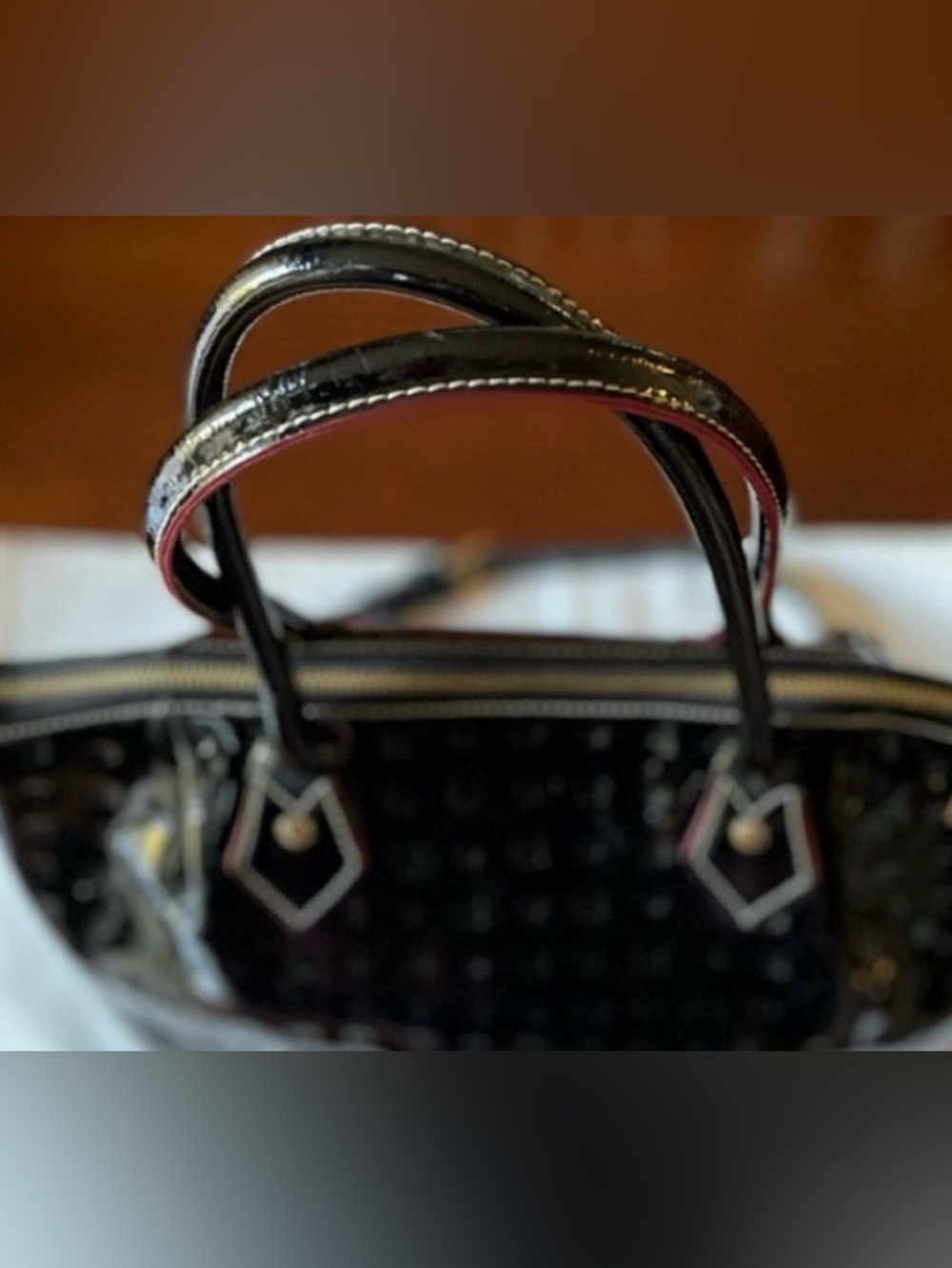 “Arcadia” 🇮🇹 Black Embossed Patent Leather Bag with a Vernis Finish. - Picture 4 of 10